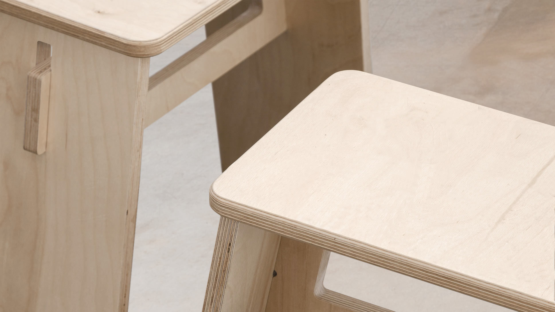 opendesk_furniture_johann-stool_product-page_gallery-image-01.default